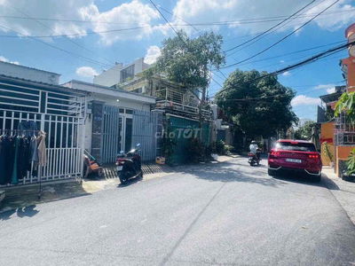 Bán nhà mặt tiền 12m Tân Xuân Hóc Môn tphcm 4,6mx25m  5.15ty