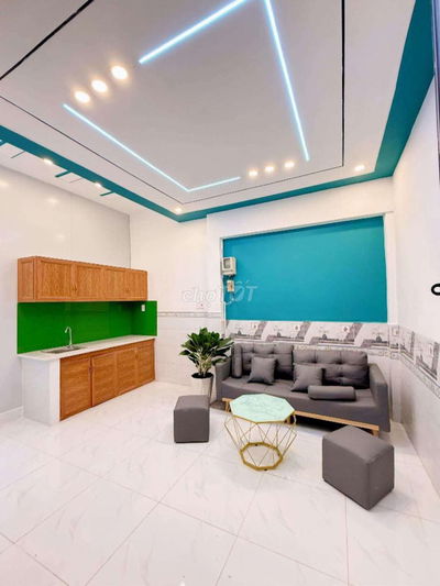 Nhà mới khu dân cư tặng nội thất