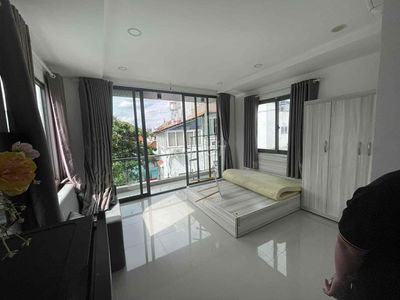 CHO THUÊ PHÒNG 30m2 BAN CÔNG RỘNG FULL NỘI THẤT