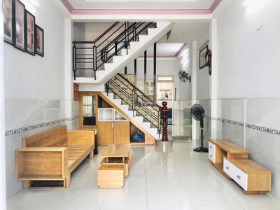 Nhà Full Nội Thất, 2 lầu 3 phòng ngủ, Đường Lê Văn Quới