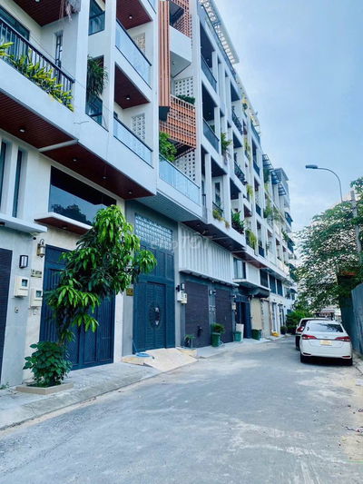 nhà NGANG 4,6M SIÊU PHẨM CÓ THANG MÁY, CHỈ HƠN 7 tỷ Chút đg Ô TÔ 12M