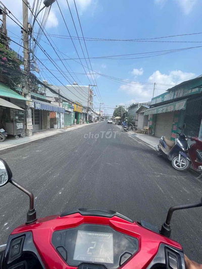 Nhà cấp 4, quốc lộ 13 cũ, ngay ủy ban phường Hiệp Bình Phước, Thủ Đức