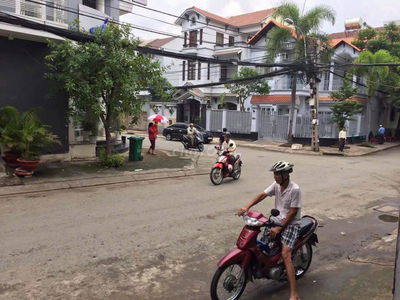 Cần cho thuê căn nhà phố 719/4 Huỳnh Tấn Phát, P. Phú Thuận . Q7, HCM