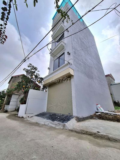 BÁN NHÀ BÁT KHỐI 5 TẦNG THANG MÁY NGÕ THÔNG ÔTÔ 7 CHỖ VÀO NHÀ GẦN CẦU