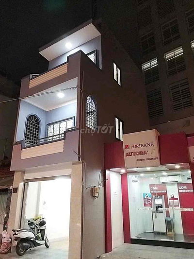 Cho thuê nhà nguyên căn mặt tiền kinh doanh đường Lý Thường Kiệt p4, G