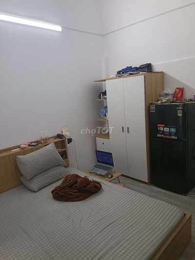 Tìm 1 Nam ở ghép 1:1 đầy đủ