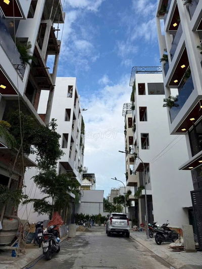 Dãy trọ 6P thu 25tr/tháng hẻm 6m ngay ĐHGTVT- Tô Ký