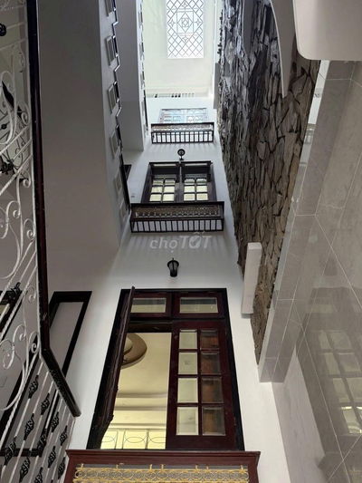 BÁN NHÀ 5 TẦNG MỚI MT ĐƯỜNG HẢI HỒ - THÍCH HỢP KINH DOANH HAY CHO THUÊ