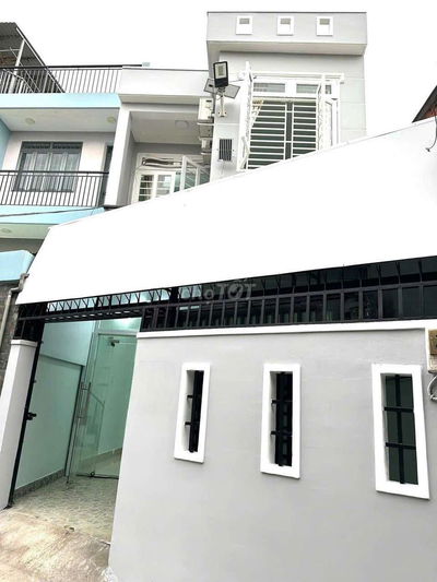 NHÀ 1T1L 4,5X15M 2PN 2WC 2MÁY LẠNH ĐƯỜNG 4 LINH TÂY GẦN PHẠM VĂN ĐỒNG