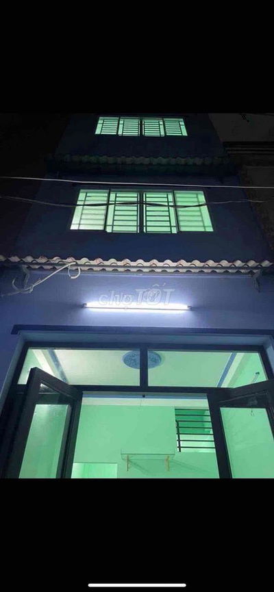 nhà thoáng mát, sạch sẽ