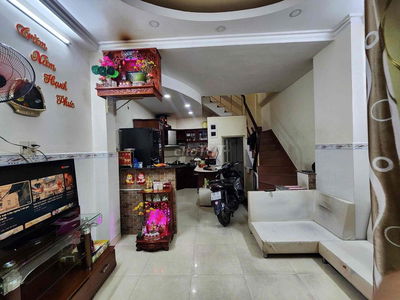 Nhà hẻm Trần Xuân Soạn DTSD 139m2,1 trệt lửng 2 lầu sân thượng