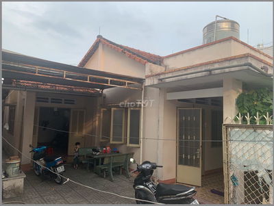 Cho thuê nhà nguyên căn rộng rãi