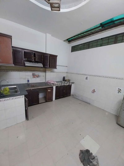 Nhà 4 PN Phan Xích Long giá chỉ 16,5tr