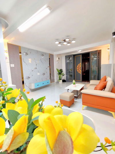 Bán nhà đẹp  hẻm xe hơi  thông 8m