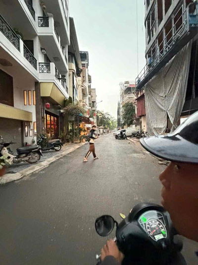 Nhà mặt ngõ 38m2 , 6 T , 4 PN,  Hoàng Hoa Thám, BĐ