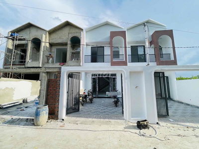 nhà sổ riêng thổ cư sau lưng chợ Thạnh Phú, hỗ trợ trả góp dài hạn