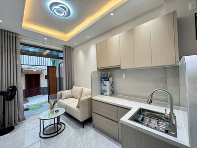 BÁN NHÀ Sát Mặt tiền Phan Đình Phùng, Phú Nhuận