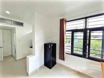 Cho thuê căn hộ 35m2 ban công quận 3
