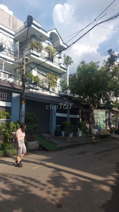 BÁN NHÀ MẶT TIỀN  đường số 3
( KDC GIA HÒA- Q Bình Chánh, gần QL50)