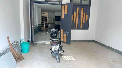 TÔI CHÍNH CHỦ CẦN CHO THUÊ PHÒNG BAN CÔNG THOÁNG MÁT MÁY LẠNH GÁC