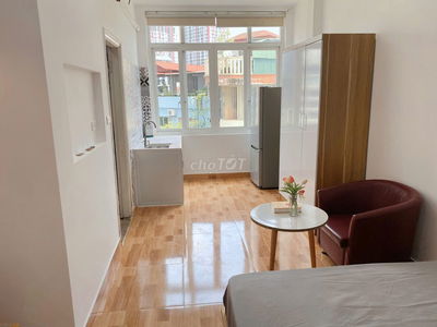 Chính chủ cho thuê phòng studio 25m2 khu vực Dịch Vọng Hậu