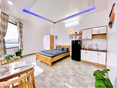 Cho Thuê Căn Hộ Full Nội Thất Mới 100% - Ngay Etown Cộng Hoà