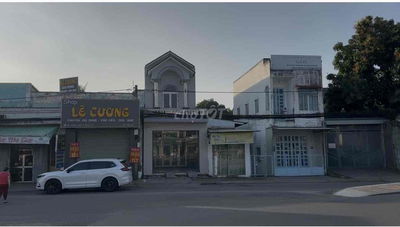 nhà trệt lầu mặt tiền đường 30/4, Tp Cần Thơ