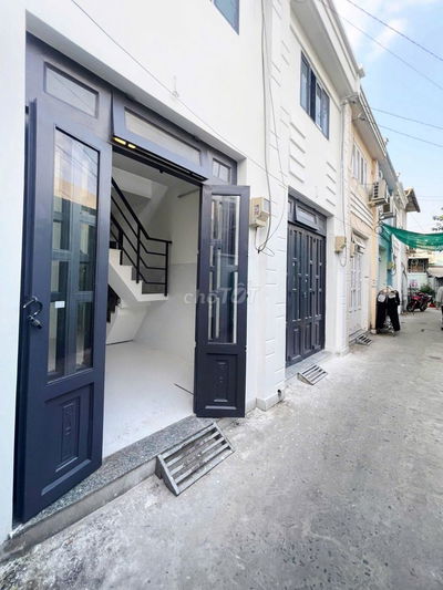 Nhà 998tr (còn bớt) ở Tô Ký Quận 12 ngay cổng Cv phần mềm Quang Trung