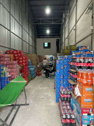 MẶT BẰNG KINH DOANH HOẶC LÀM KHO CHỨA HÀNG. MẶT TIỀN CỰC KÌ SẦM UẤT