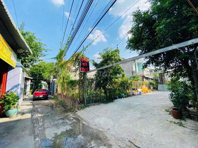 Đất 100m2 gần BigC Go Dĩ An Đông Hoà Tp Dĩ An