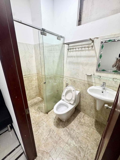 trống 1 phòng sạch đẹp full nội thất