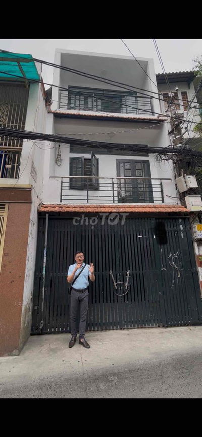 4x13.8m nở hậu 6m bán nhà HXH CMT8 trệt 2 lầu