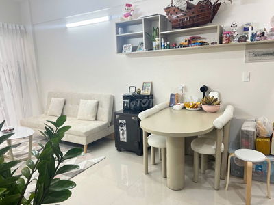 🍀Charmington La Pointe - 1PN đầy đủ nội thất, có ban công new 90%