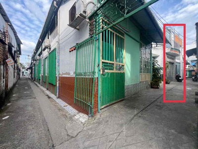 NHÀ GIÁ HIẾM 1/ TỈNH LỘ 10, Ở LIỀN ĐÓN TẾT.