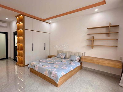 CAO XUÂN HUY- 3 Tầng- 5 ngủ- ngang 4,5- MT 5,5m