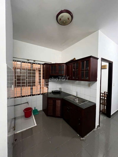 Cho thuê tầng 2 chung cư Đồng Diều Q8, HCM