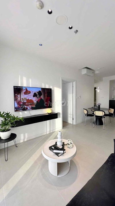 2 Ngủ mới setup ngay Nhà thờ Tân Định - Cầu Kiệu trung tâm Q1