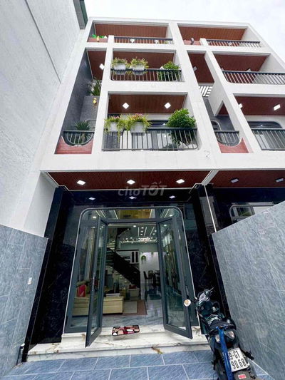 nhà mới đón xuân sân oto rộng rãi,nhà xây mới 100%