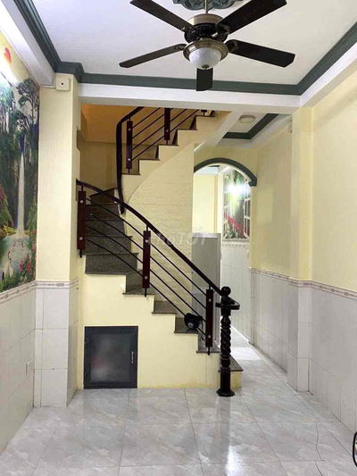 💎 💎 💎 NHÀ GẦN SÂN BAY TRỆT 2 LẦU SÂN THƯỢNG 4PN 3WC GIÁ CHỈ 10 TRIỆU