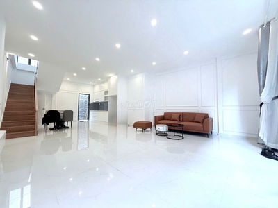 CHỦ NHÀ NGỘP! GIẢM 550 TRIỆU - LẠC LONG QUÂN (5X13)M | NHÀ VÀO Ở LIỀN