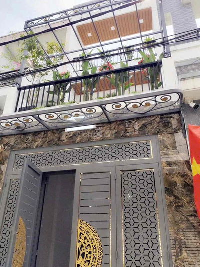 NHÀ QUẬN 7, HẺM XE HƠI, 3 TẦNG, HOÀNG TRỌNG MẬU