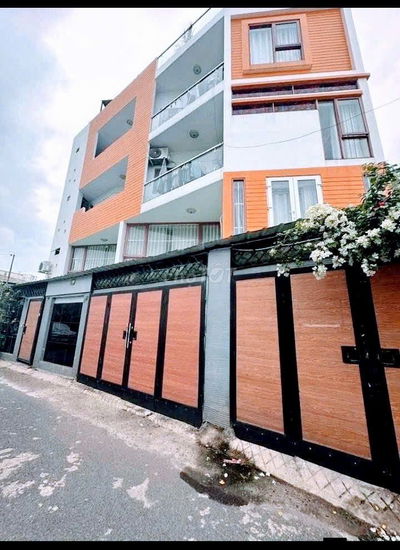 NHÀ ĐẸP NGAY CHỢ THỦ ĐỨC -DT 4X14M +,3 TẦNG +3 PN+M ÁY LẠNH