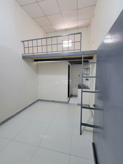 Phòng Mới  Xây Thủ Đức Chỉ 1,8 Củ Ngay Đường Lớn Ở Liền Hoặc Qua Tết