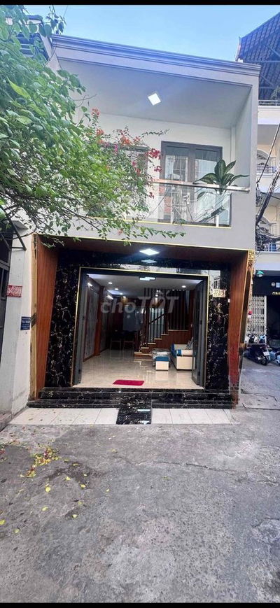 nhà bán chính chủ đường Tùng Thiện Vương phường 13 Q8