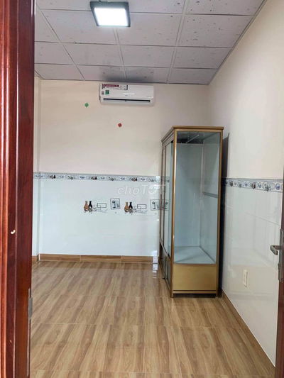 Phòng trọ Bùi văn ba có máy lạnh 2.6tr/ tháng