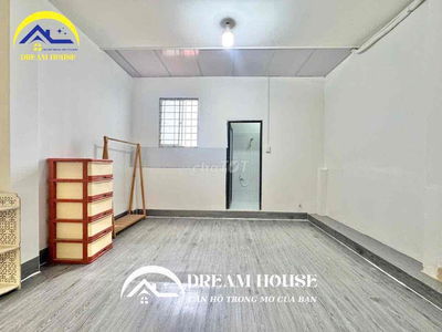 Phòng Không Gác Sạch Sẽ - Gần ĐH Công Thương - Giờ Giấc Tự Do