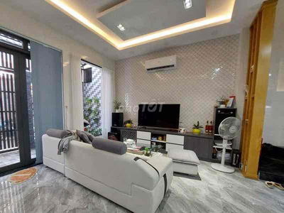 Giảm 1 tỷ! Bán nhà HXH Trường Chinh P12 Tân Bình 48m2 ngang 6m 9.25 tỷ