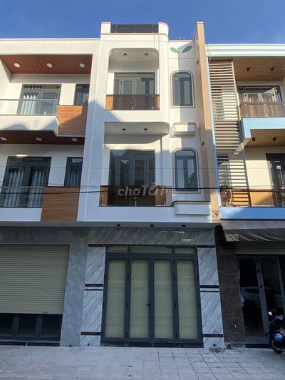 nhà mới hoàn thiện khu dân cư cao cấp ,sát bên 550, kcn viieetssing