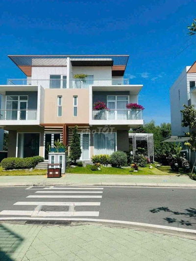 Cho Thuê Biệt Thự View Hồ Khu Compound Chỉ 15 triệu