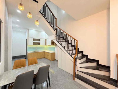 BÁN NHÀ PHƯỜNG TÂN SƠN NHÌ 4 TẦNG 4PN GIÁ 6,X TỶ GIÁP TÂN BÌNH